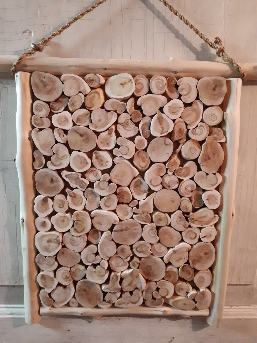 Панно из можжевельника 86х50 см. в рамке (Краснодар)